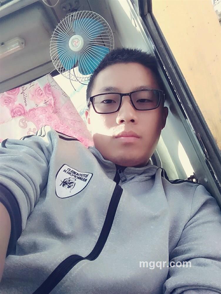 六块钱的麻辣烫的头像