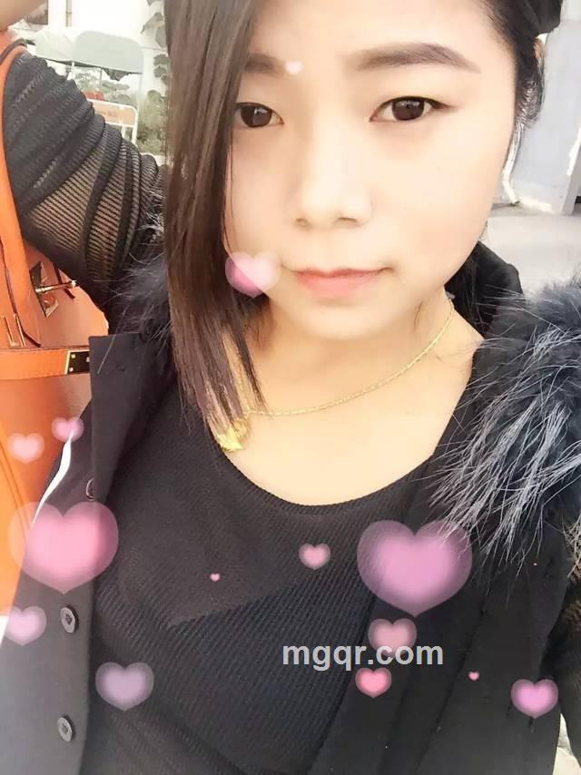 淡蓝色的唐嫣的头像