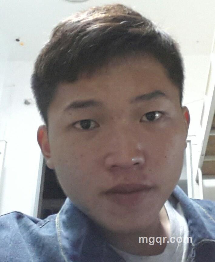 野草轻飘飘的头像