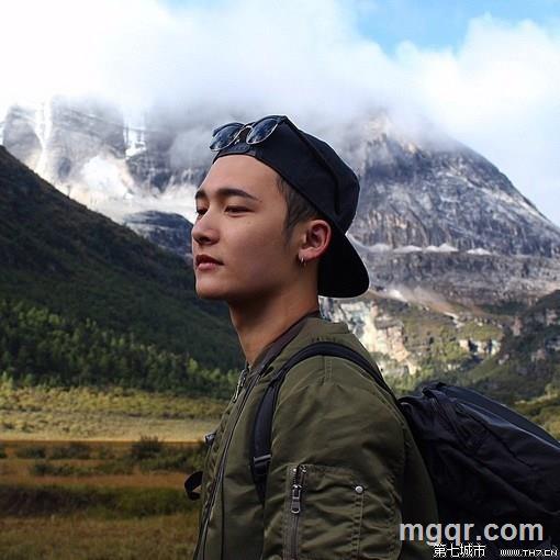 夜色浪漫的头像