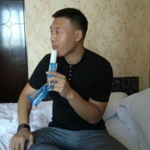 雨夜的孤独的头像