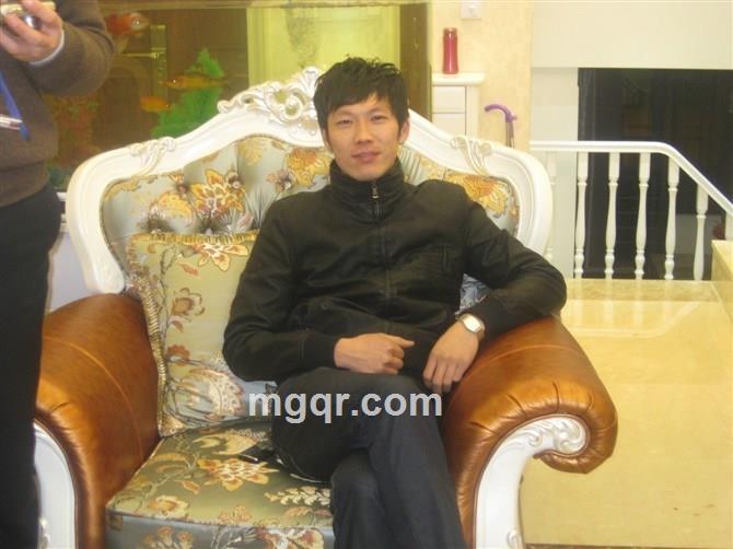 总监夏天的头像