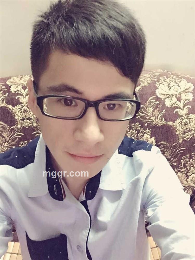 小小灰灰LOL的头像