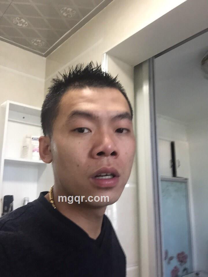 小曾啪啪打的头像