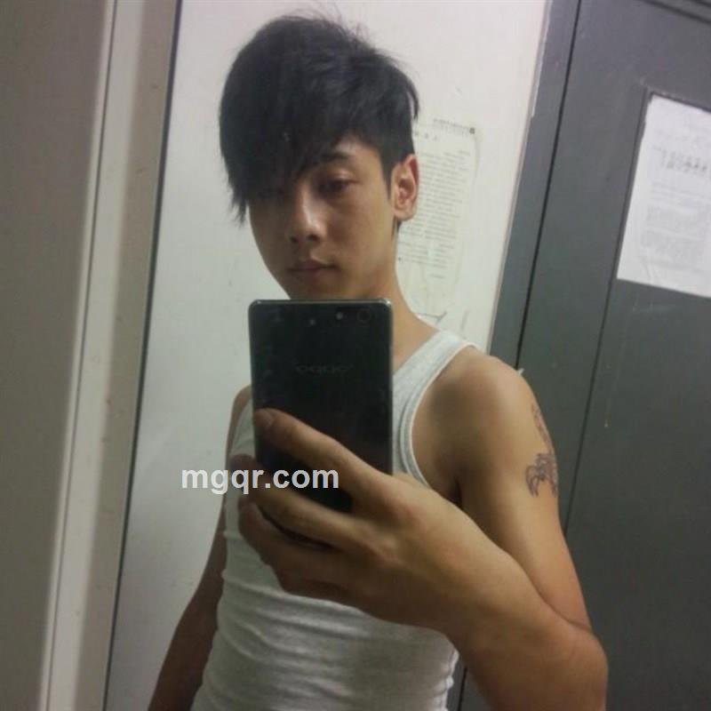 伴你游玩的头像