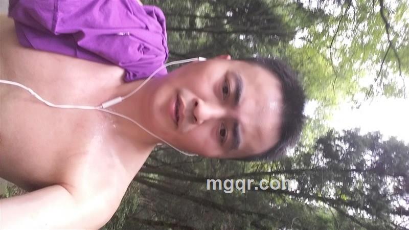 依谷伟来的头像