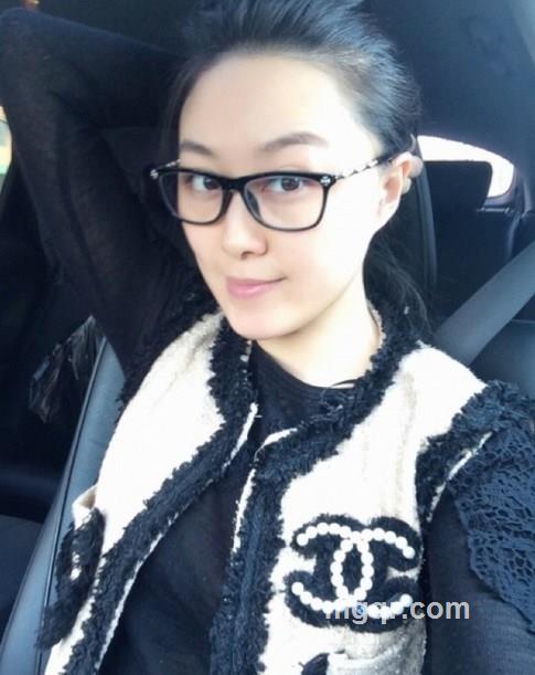 半池荷花半池柳丶的头像