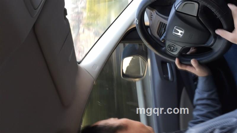 海之海中男人的头像