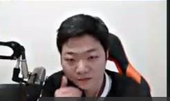 紧张的墨镜的头像