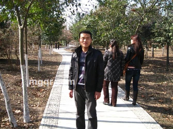 与人为善，顺其自然的头像