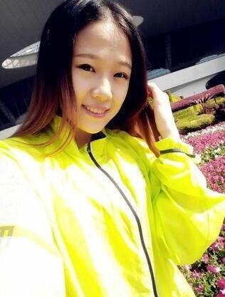 姑娘顶天立地不怕你的头像