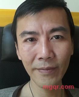 一身爱心的头像