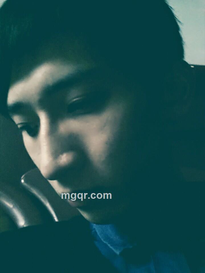 看上加q联系我的头像