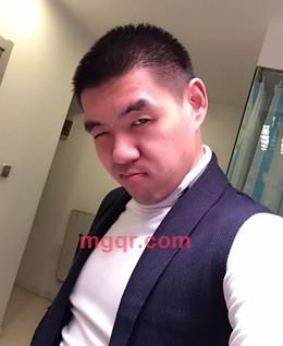 月月清兜的头像