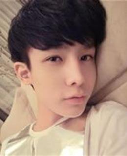 二tertiary亲爱的头像