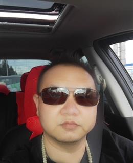 任性的男人很可爱的头像