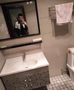 平淡淡淡淡的头像