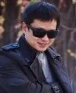 彩翼飞翔的头像