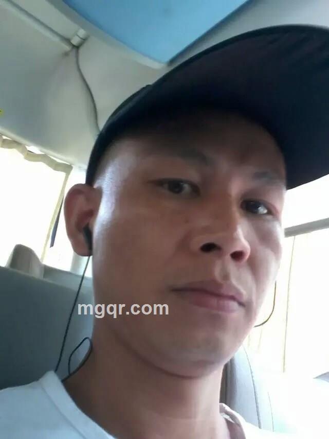 伟的头像