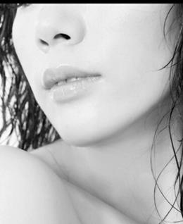 冰蓝眼泪！！！的头像