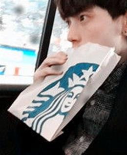 穿上礼服做你新郎的头像