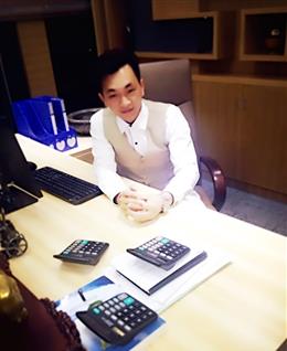 爱新觉罗i的头像