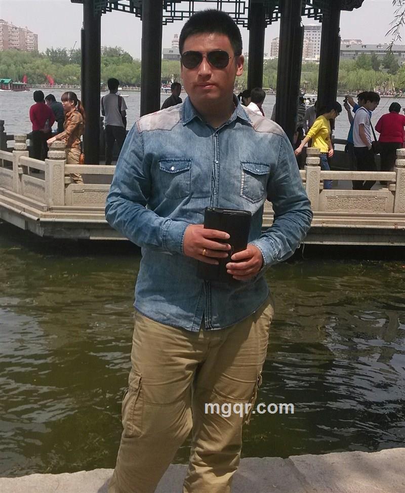 深夜猛男的头像