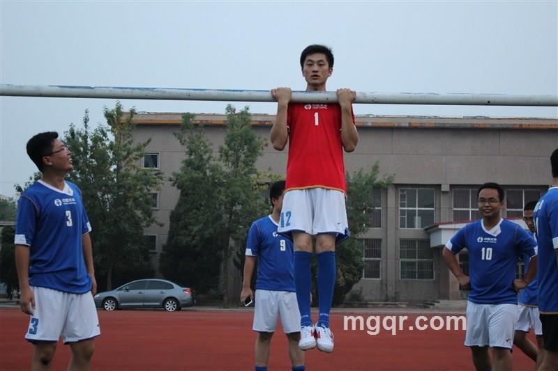  夜伴独茶的头像