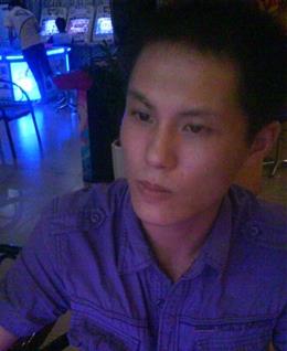 风在雨中漫步的头像