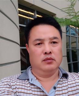 带着阳光去旅行的头像