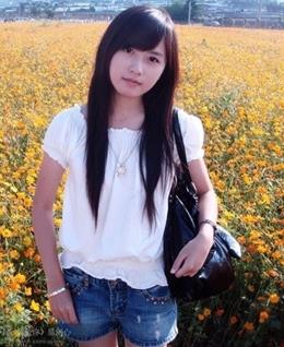 单身可爱女人的头像