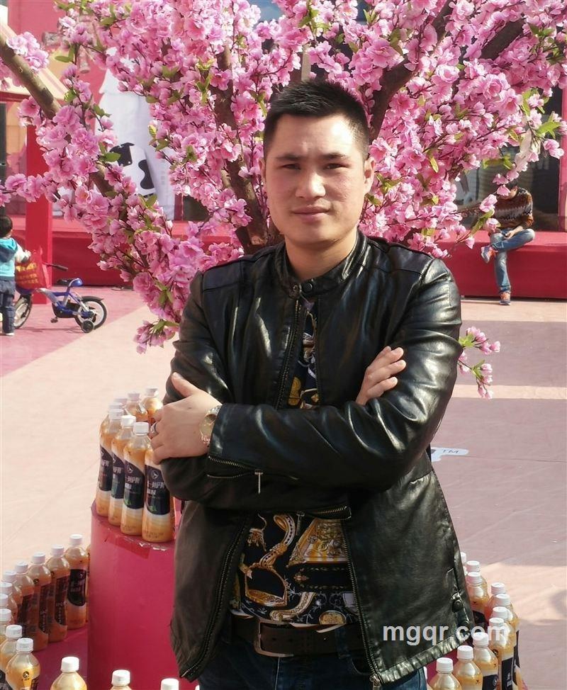 衣玲陆衣尔玲妻巴尔玲的头像