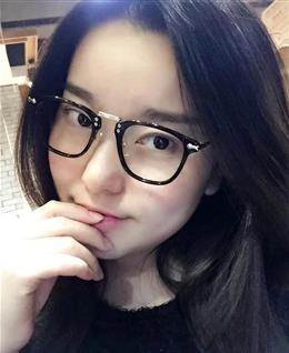 静夜湖畔的头像