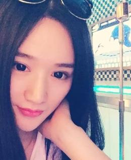 。随风 飘 逸 。的头像