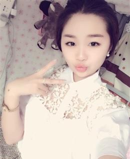 小等等在等你的头像