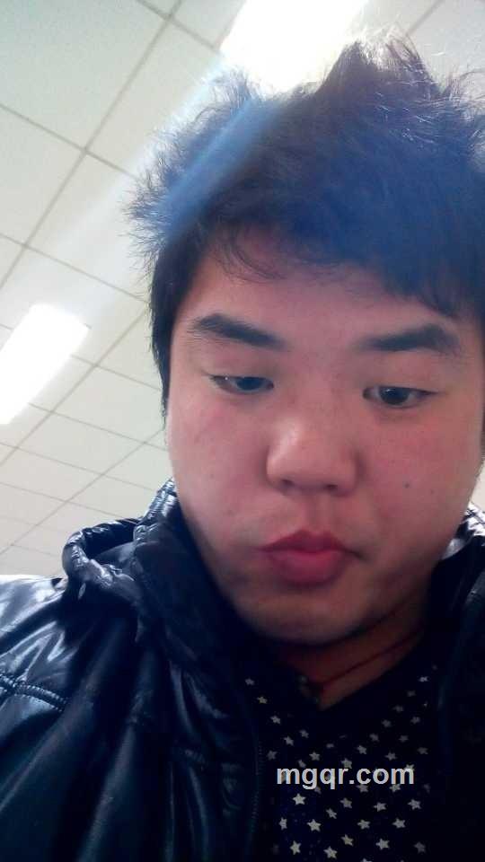 尤金斯莱奇的头像