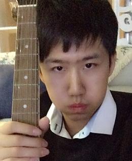 正在用“它”思考的头像