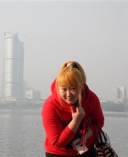 彩虹雨里的鱼的头像