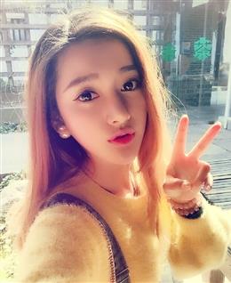 ¨假裝々淡定的头像