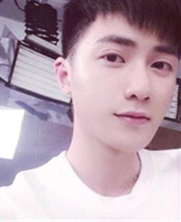 金风玉露易相逢的头像