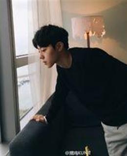 18岁男模的头像