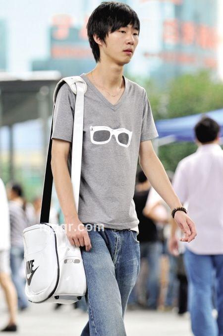 爱与她诚的头像