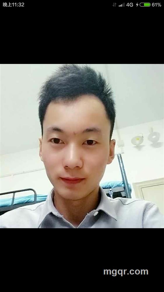 暖色香烟的头像