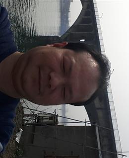 孤独的坚强的头像