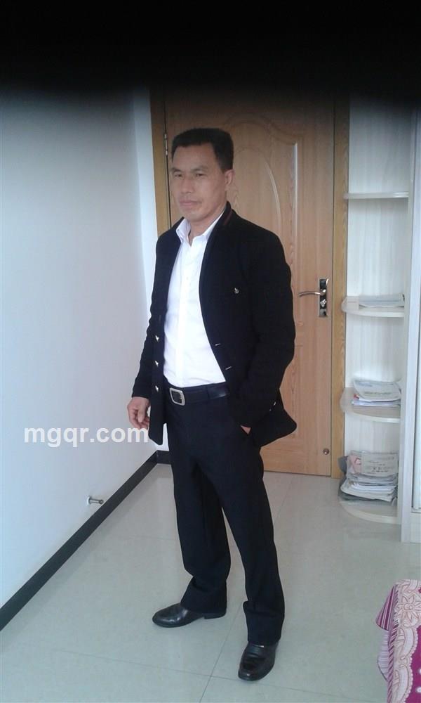 夏日的雨季的头像