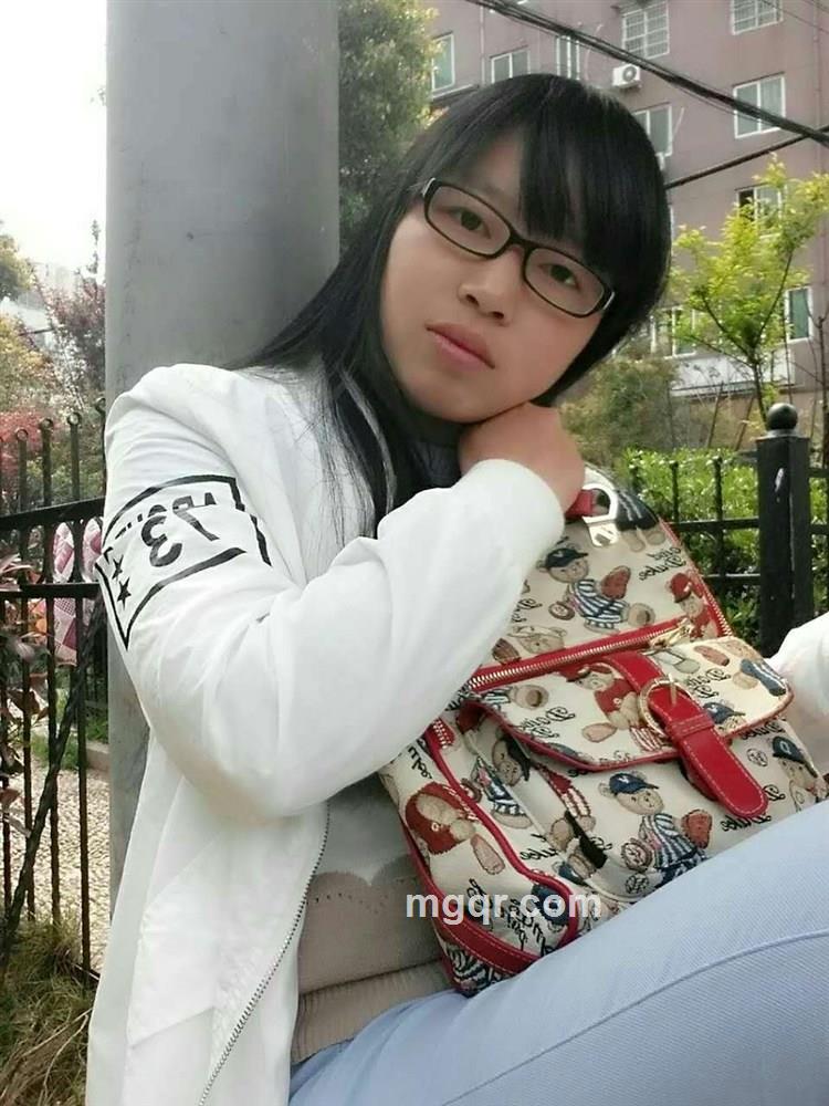 给我快到碗里来的头像