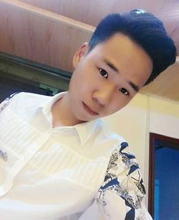 铿锵有力的头像