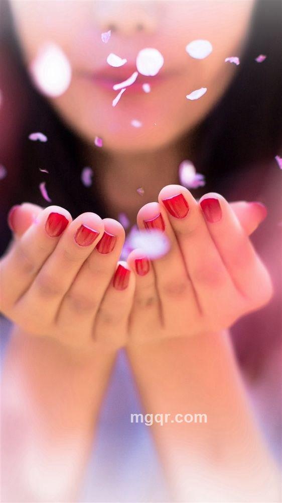 没事啃月亮的头像