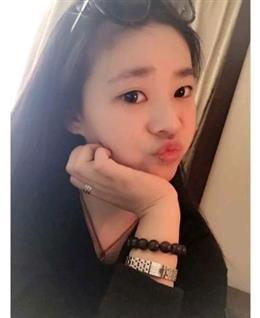 心碎的失去轮廓的头像