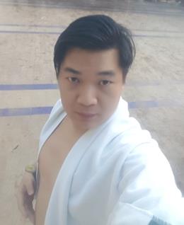 黄志新的头像